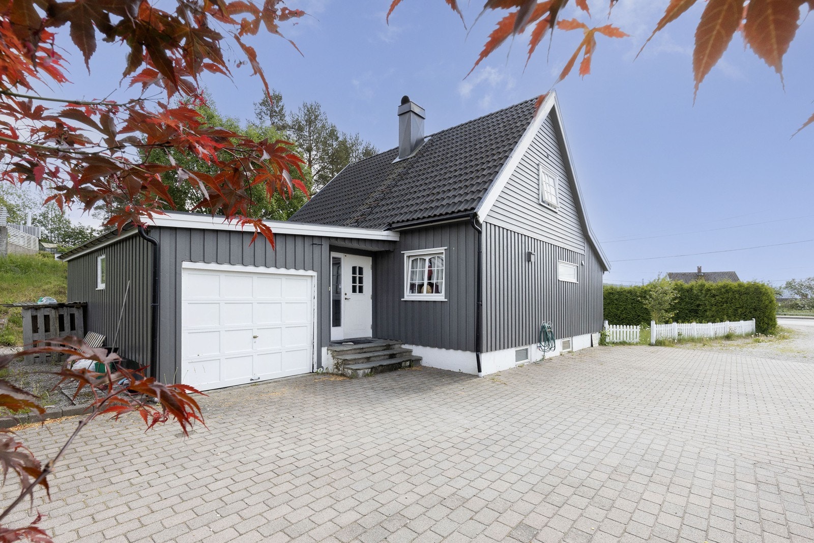 Richard Arntsen har gleden av å presentere Elsetvegen 80! Galleribilde