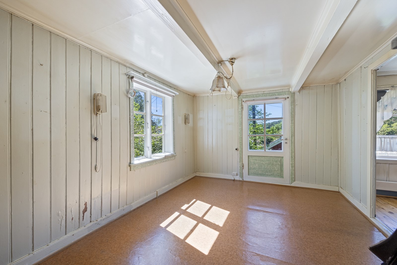 Stue med utgang terrasse. Galleribilde