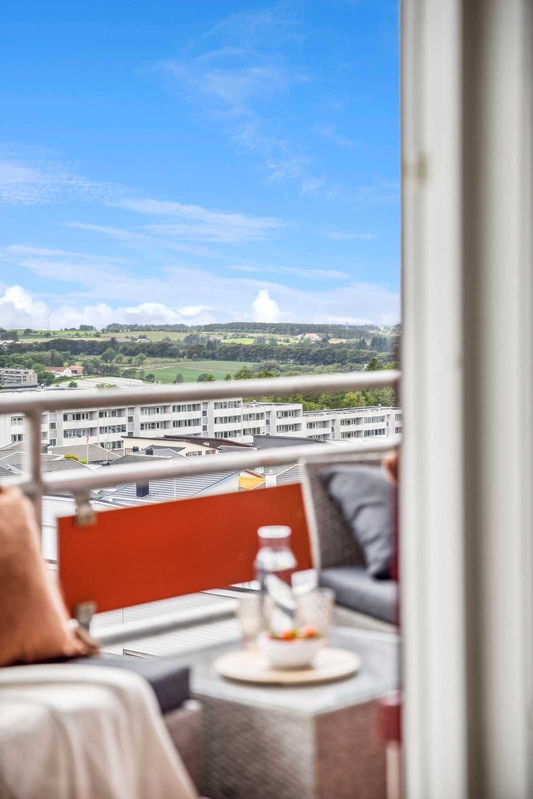 Her kan man sitte og nyte flott utsikt. Galleribilde