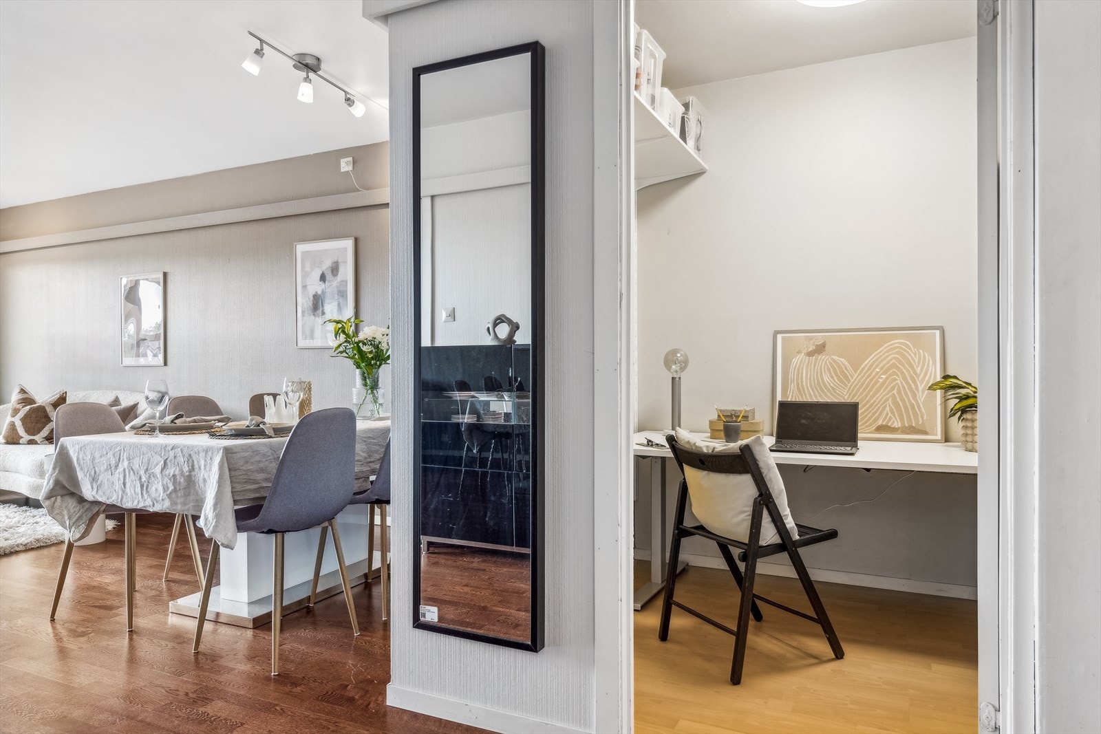 Innvendig bod er i dag innredet med kontorløsning. Galleribilde