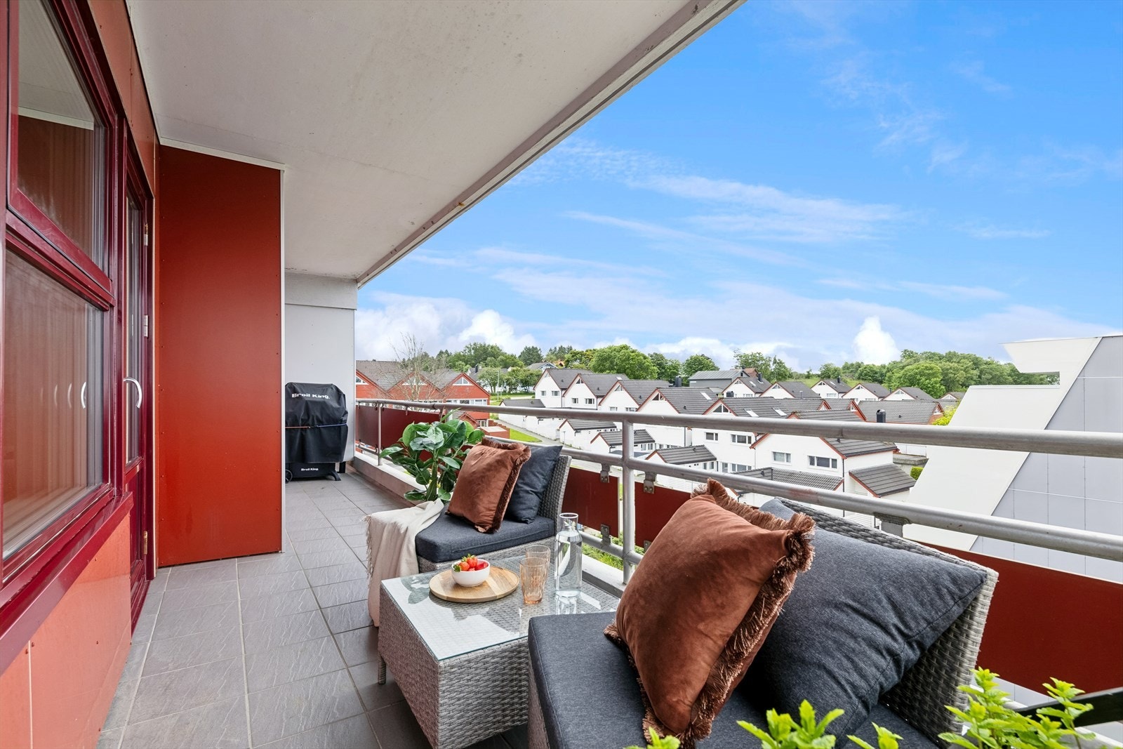 Solrik balkong på 11 kvm. Galleribilde