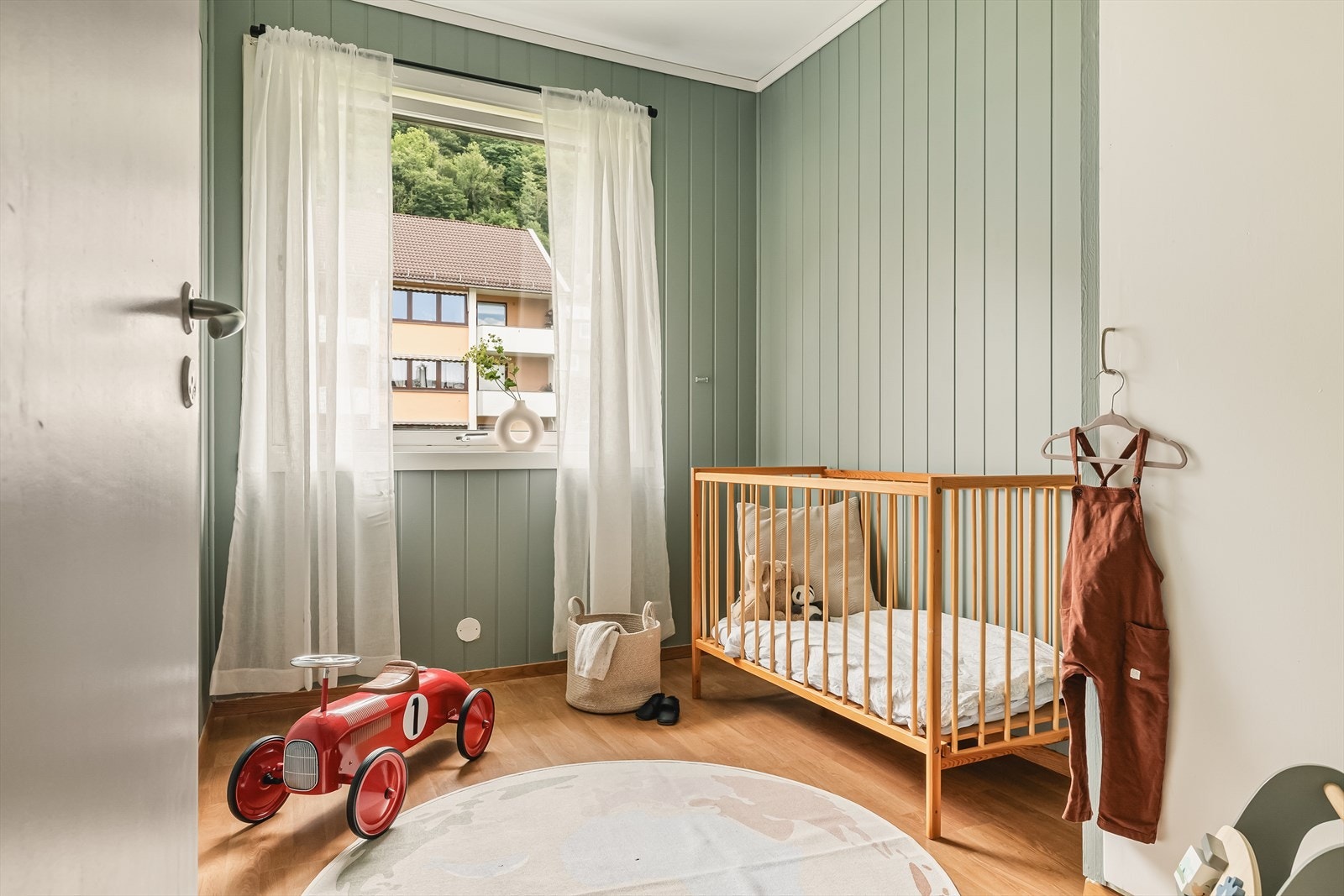 Soverom to Galleribilde