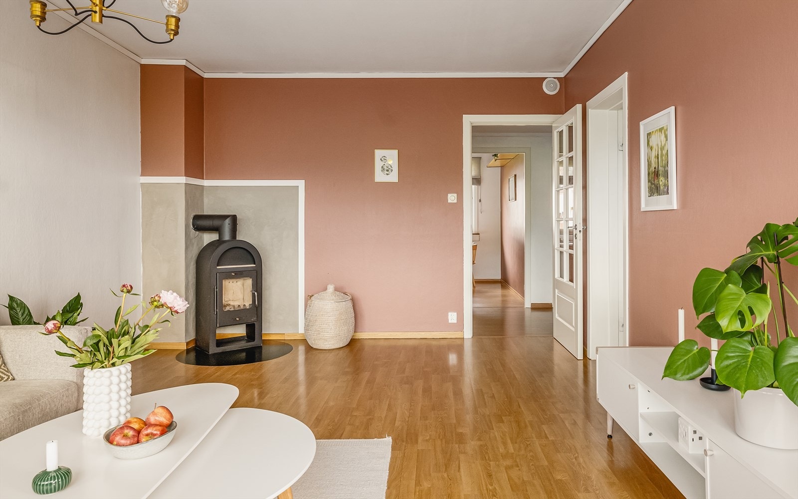 Vedovn i stue Galleribilde