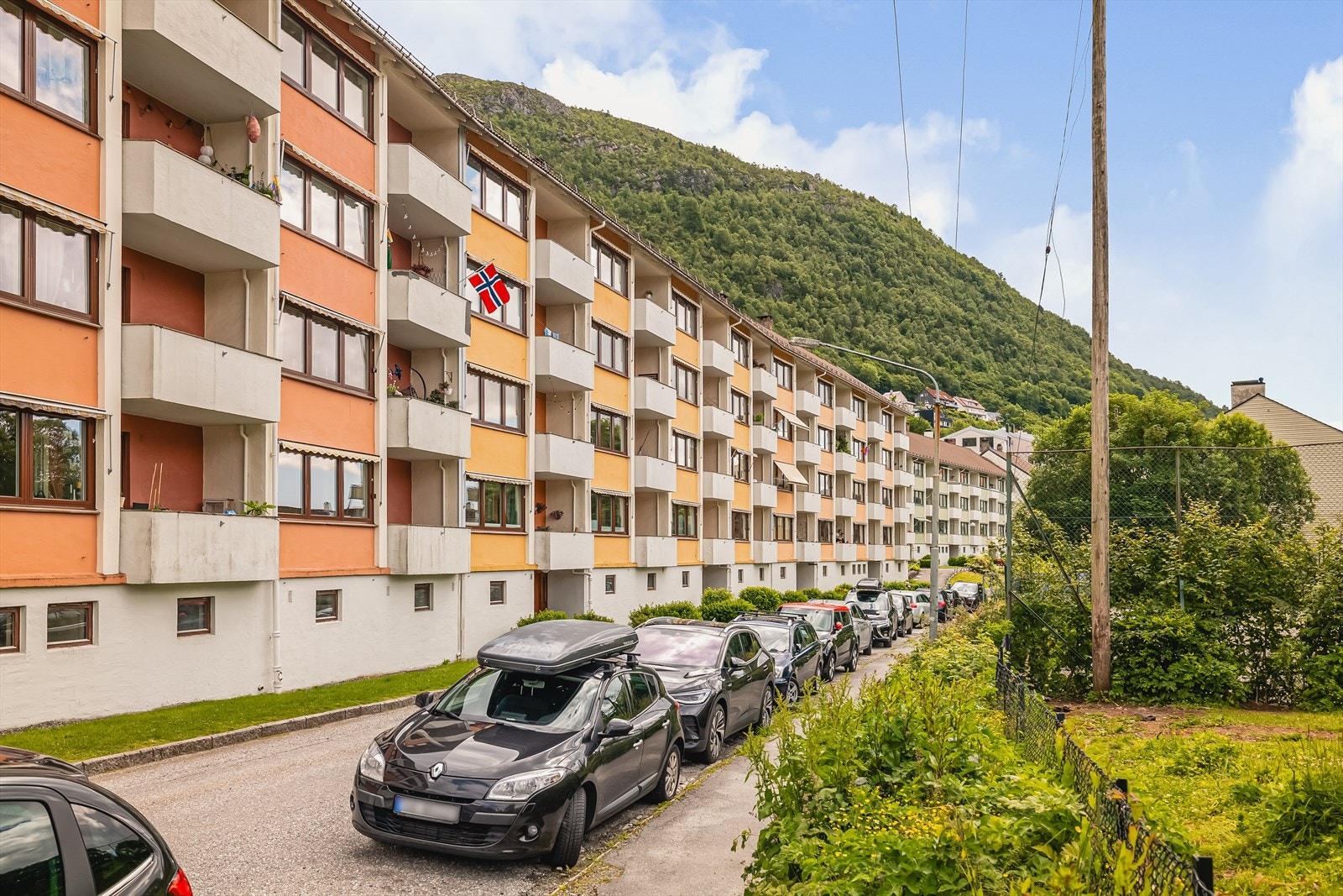 Leiligheten ligger i byggets 4.etasje Galleribilde