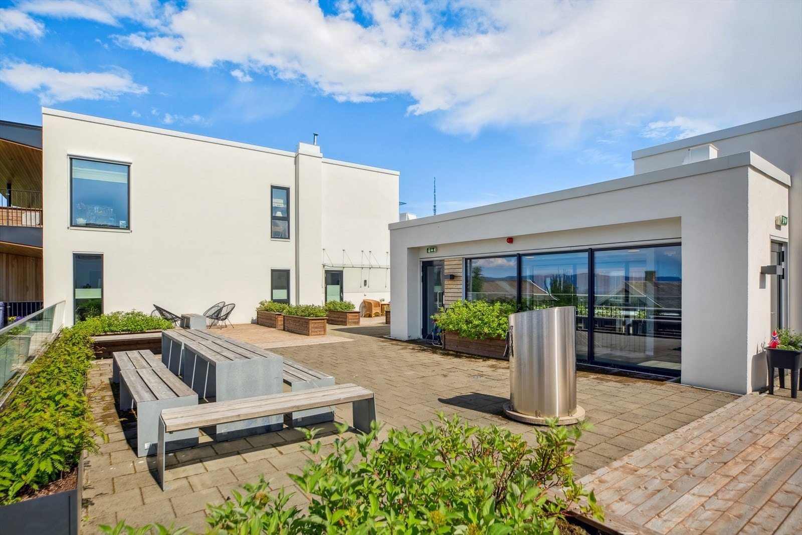 Fra leiligheten er det gangavstand til buss, butikk, NTNU Gløshaugen og fine idrettsfasiliteter. Galleribilde