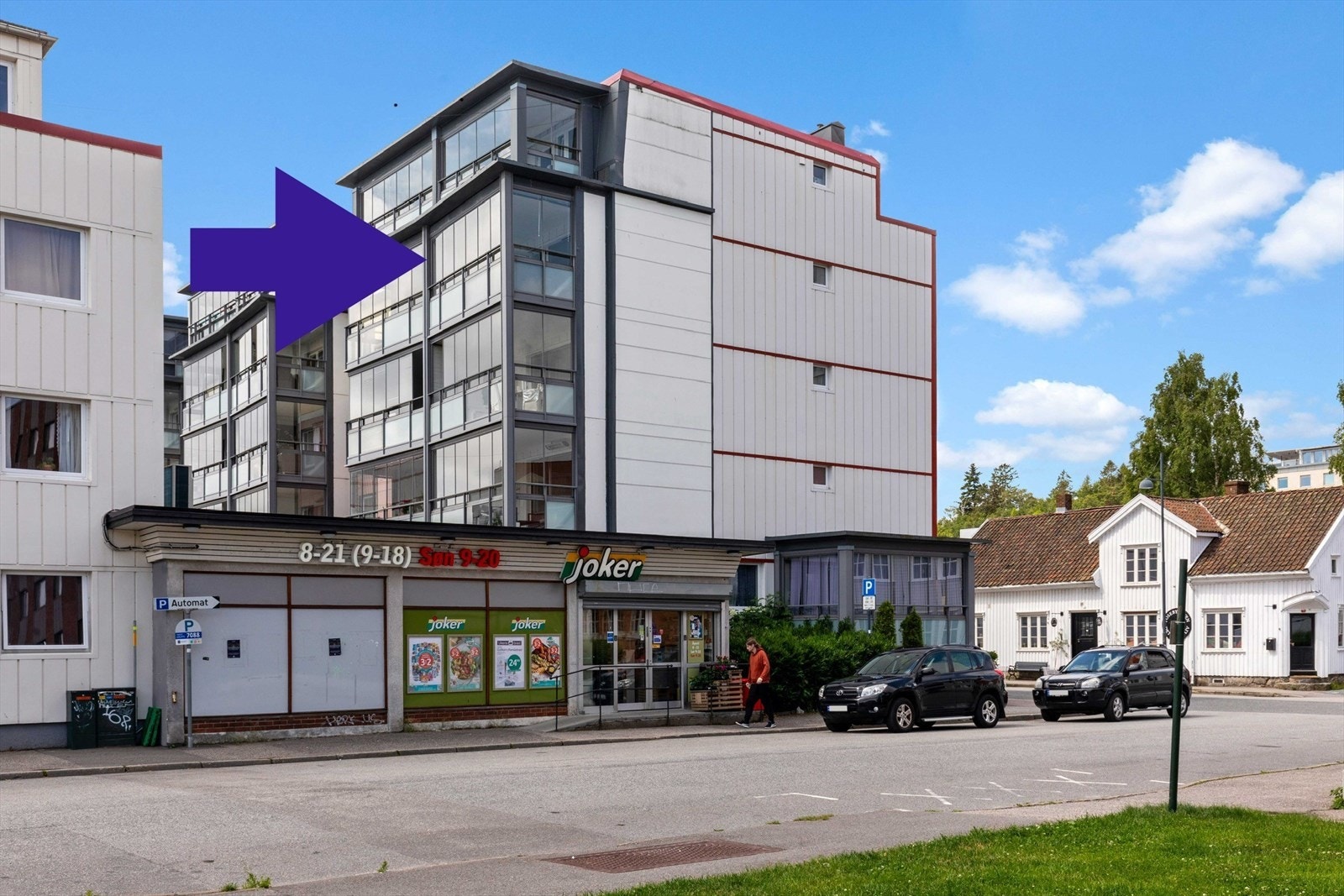 Leiligheten har en ypperlig beliggenhet, midt i byen! Galleribilde