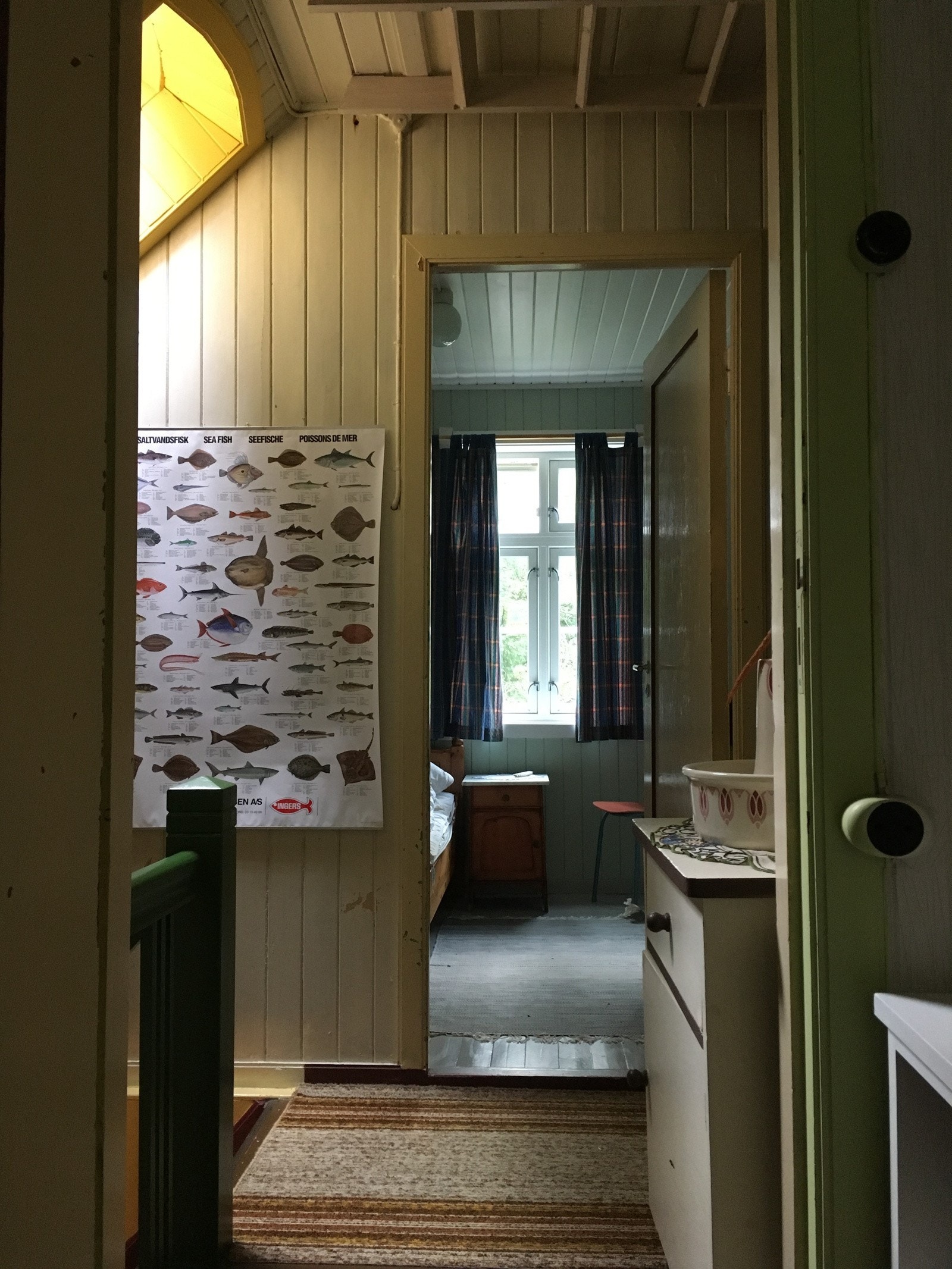 Trappegang i 2.etg - her er det adkomst til de fire soverommene Galleribilde