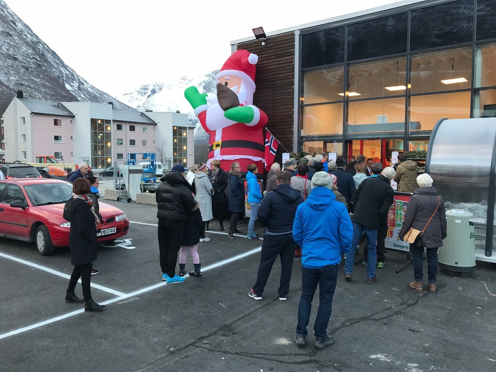 Meget bra handelspunkt. Nabo med Europris. Galleribilde