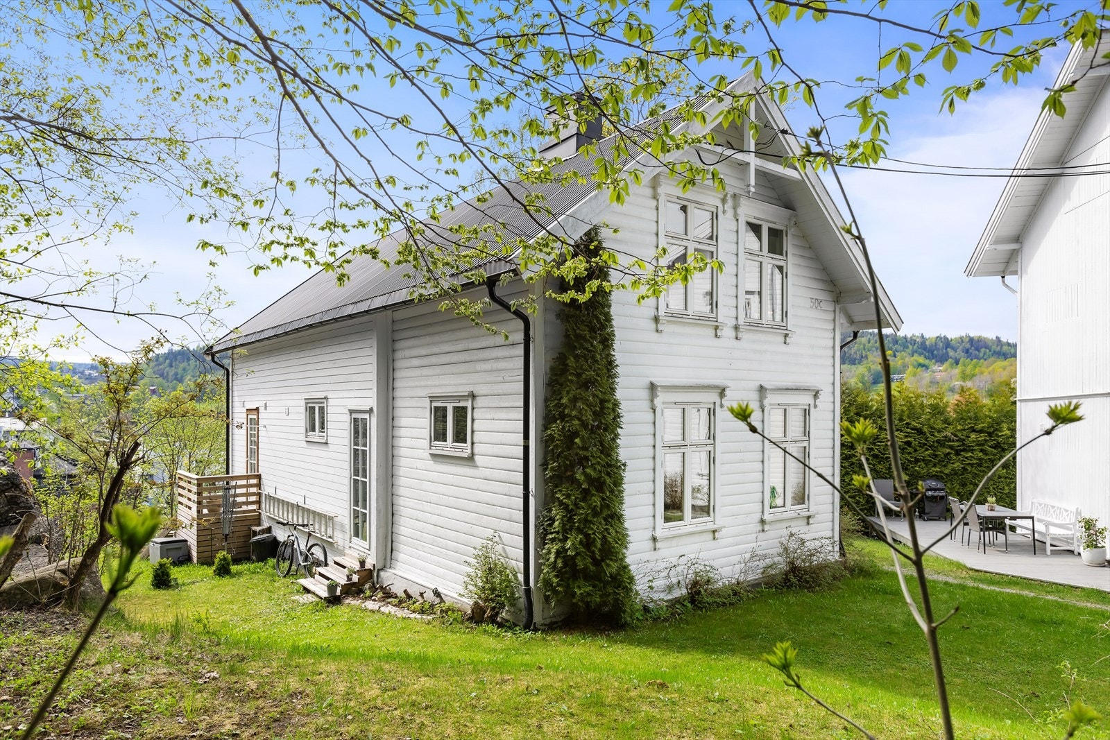 Boligen ligger i et attraktivt og sentralt boligområde i Sandvika. Galleribilde