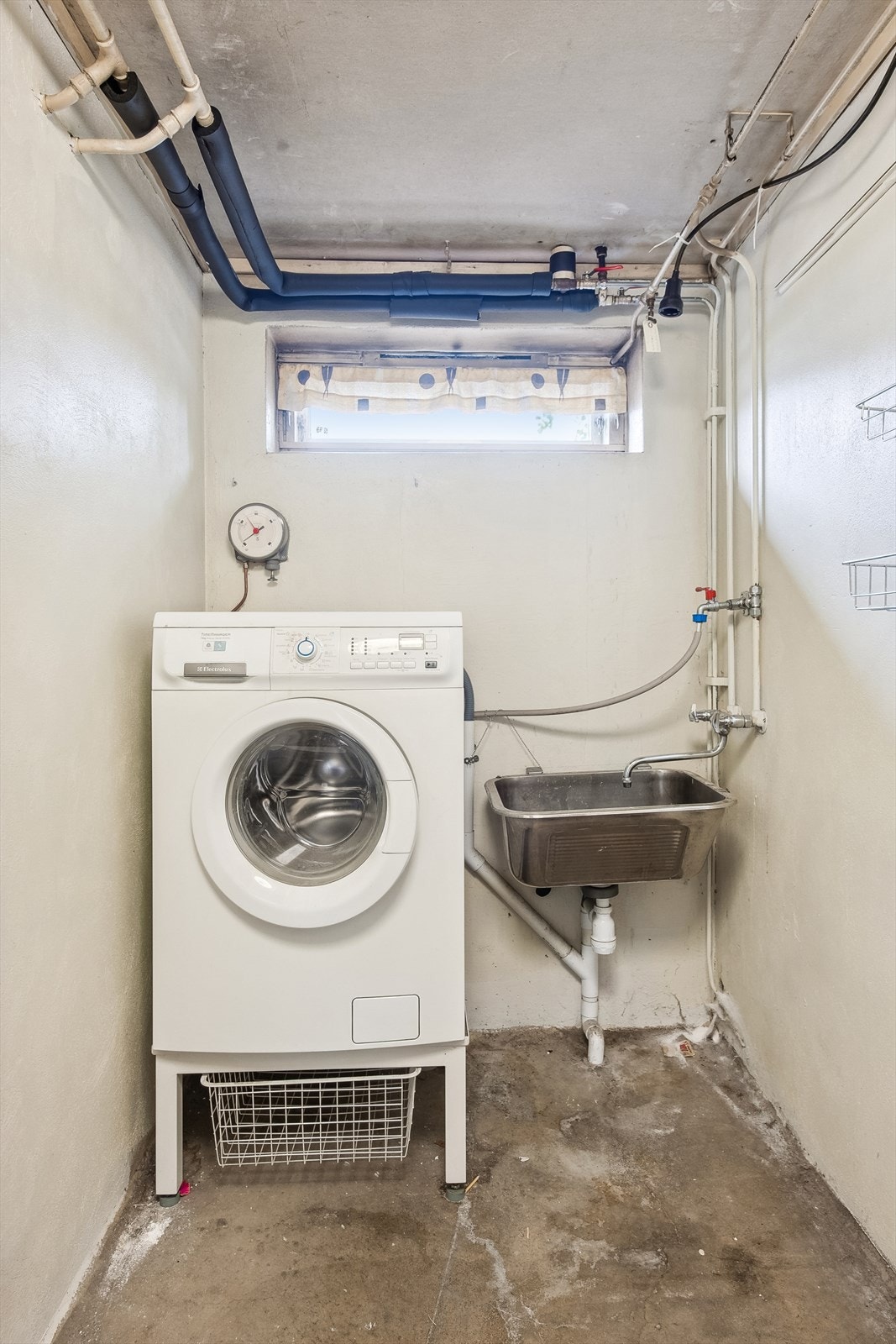 Vaskerom og teknisk rom. Galleribilde