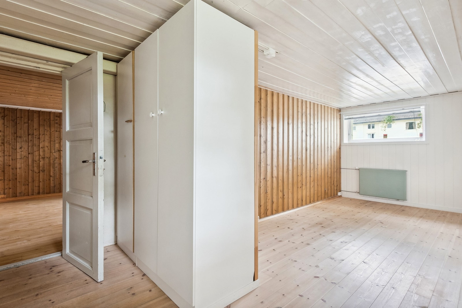 Badet har direkte adkomst fra dette rommet. Galleribilde