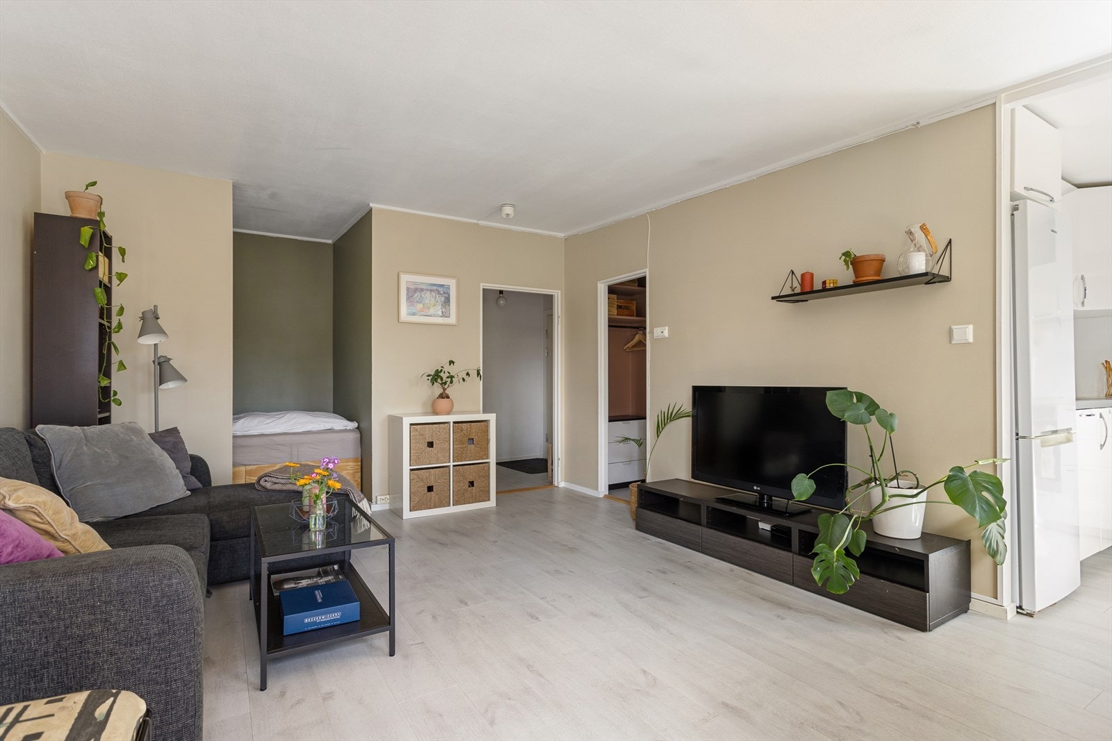 Det er er etasjeskiller i betong Galleribilde