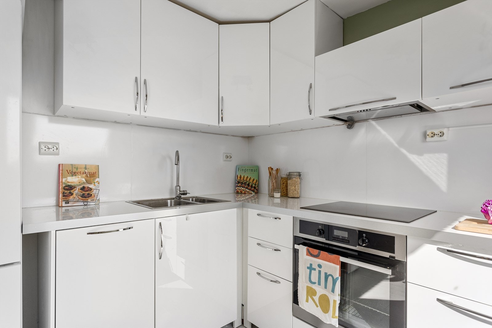 Alle integrerte hvitevarer følger handelen Galleribilde