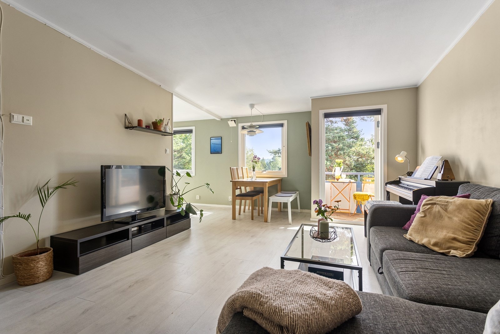 Flere har bygget denne typen om til 2-roms. Kontakt megler for forslag Galleribilde