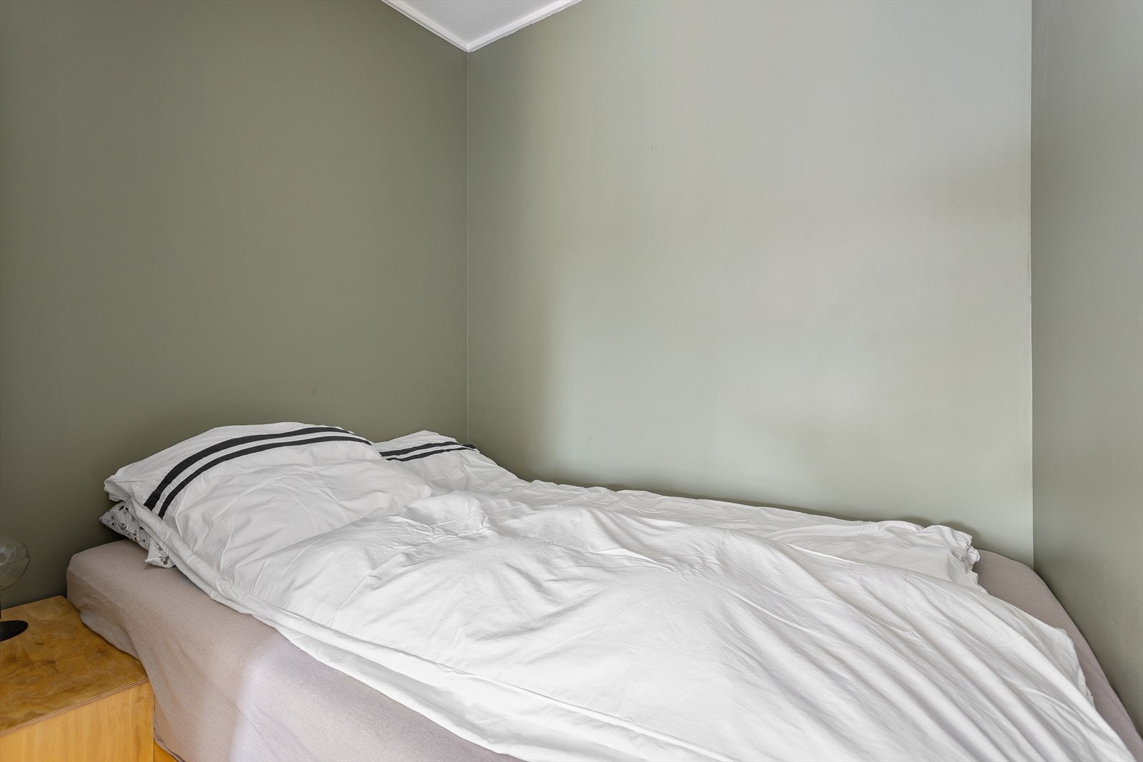 Egen alkove innerst i leiligheten Galleribilde