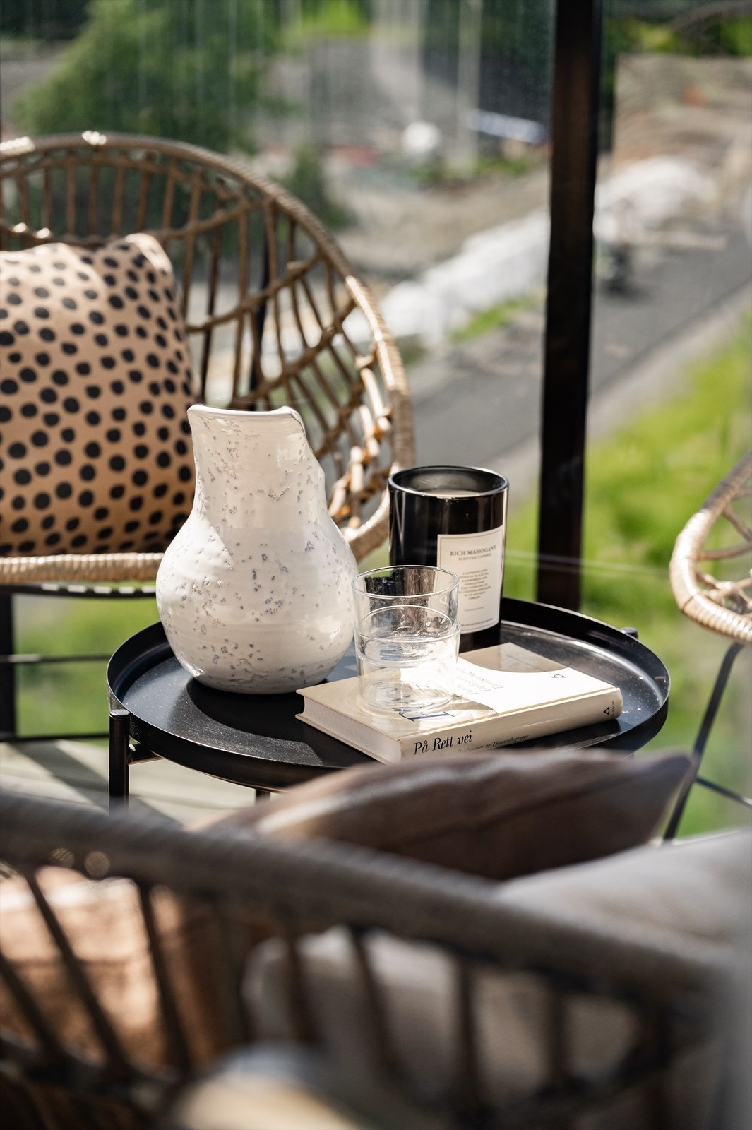 Her er det god plass til utemøblement som både sittegruppe og grill - det er tillatt med el- og/eller gassgrill på balkongen Galleribilde