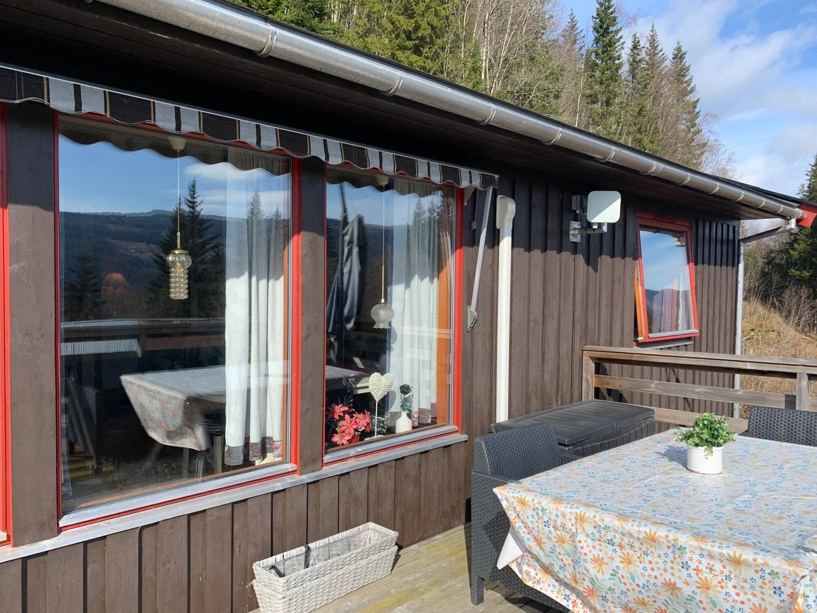 Solrik veranda Galleribilde