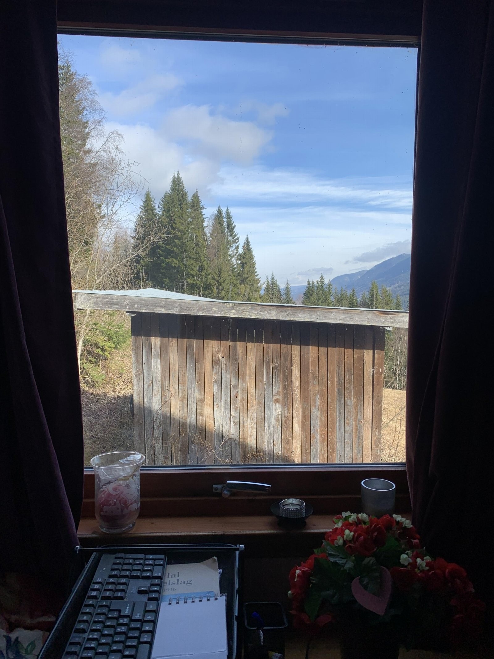 Utsikt fra kontor/soverom Galleribilde