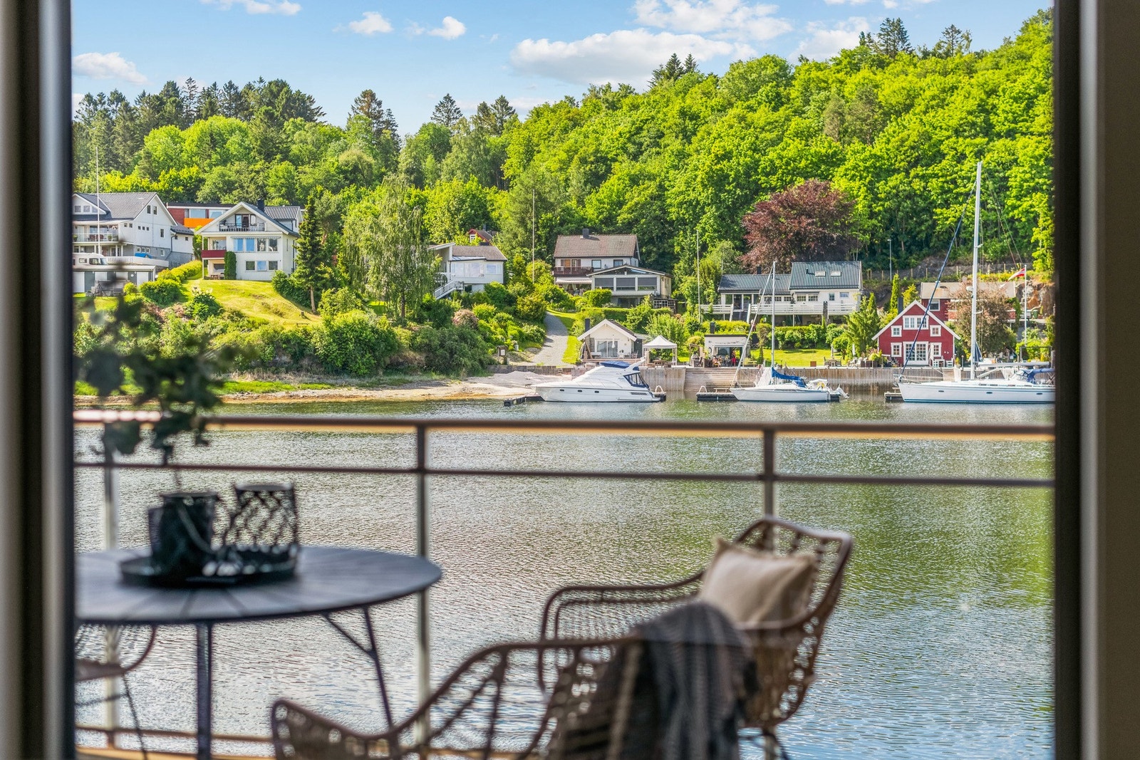 Fra leiligheten har man nydelig utsikt. Galleribilde