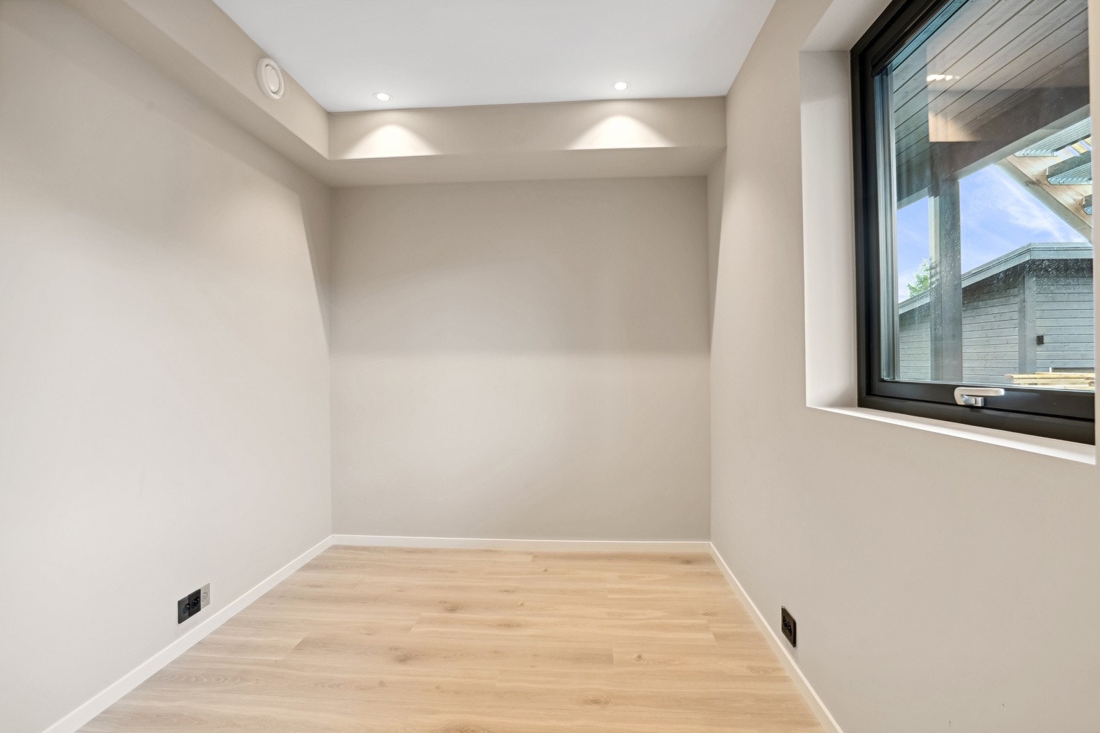 Soverom 2 egner seg ypperlig som gjesterom, barnerom eller kontor. Galleribilde