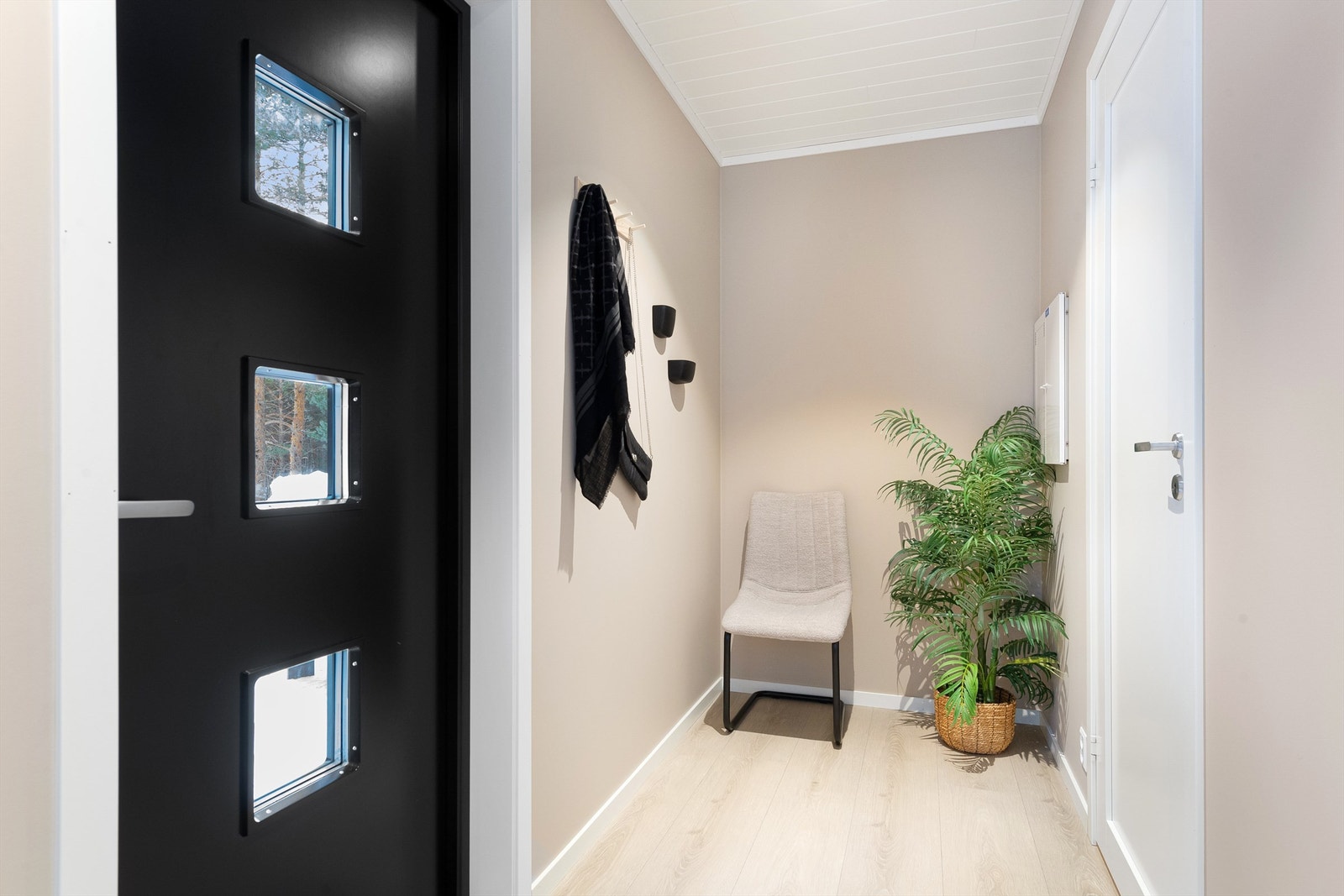 Velkommen inn! Boligen oppfyller kravene iht TEK 17 med blant annet balansert ventilasjon Galleribilde