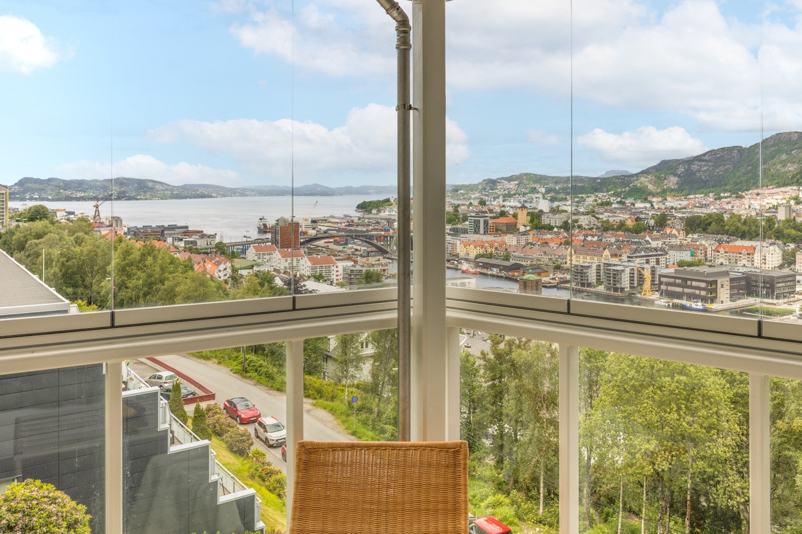 Lekker leilighet med flere gode kvaliteter som bare må oppleves. Galleribilde