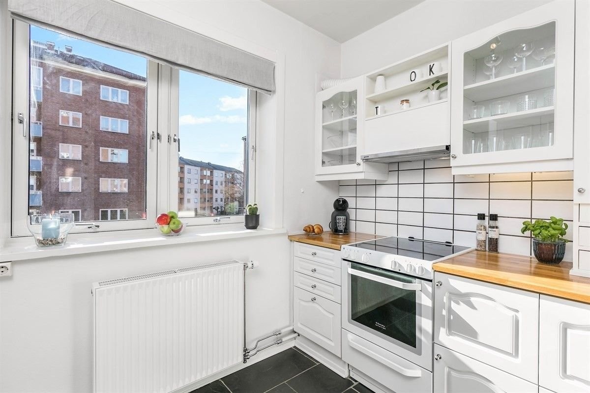 Her er det godt med både benk og skapplass. Galleribilde