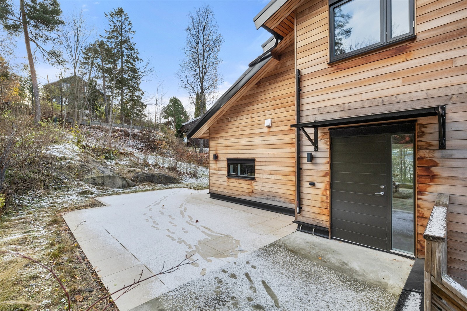 Inngangspartiet og markterrasse. Galleribilde
