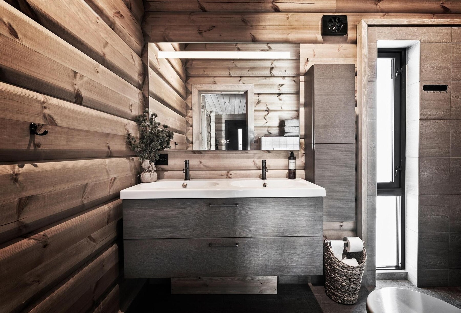 Foto fra bad i en av våre hyttemodeller Galleribilde