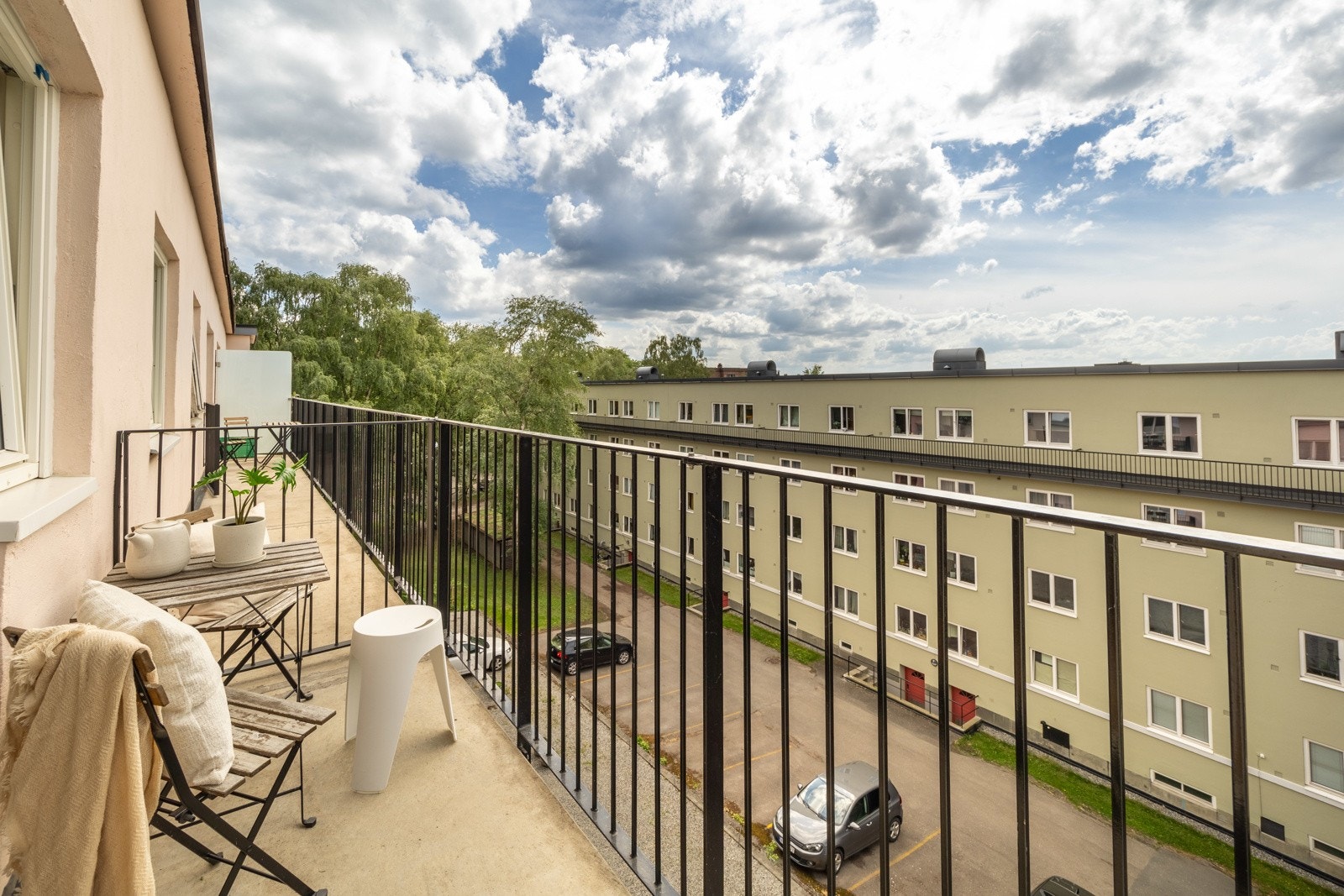 Balkongen er oppmålt til ca. 4 kvm. Galleribilde