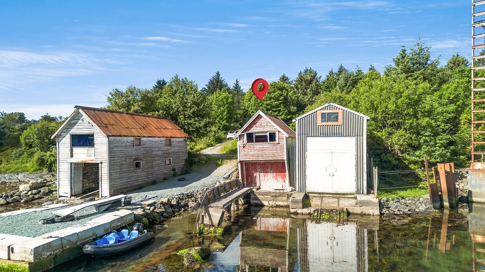 EiendomsMegler 1 v/ Morten Karlsen presenterer sjøhus på Avaldsnes! Galleribilde