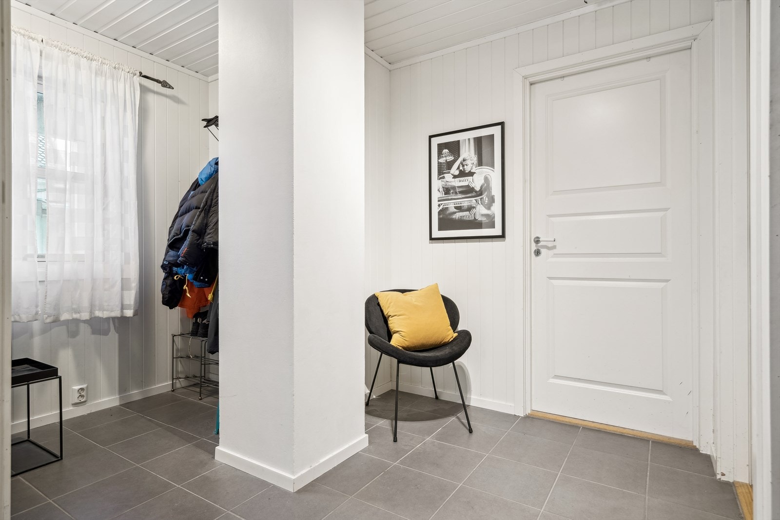 Del av entreen Galleribilde