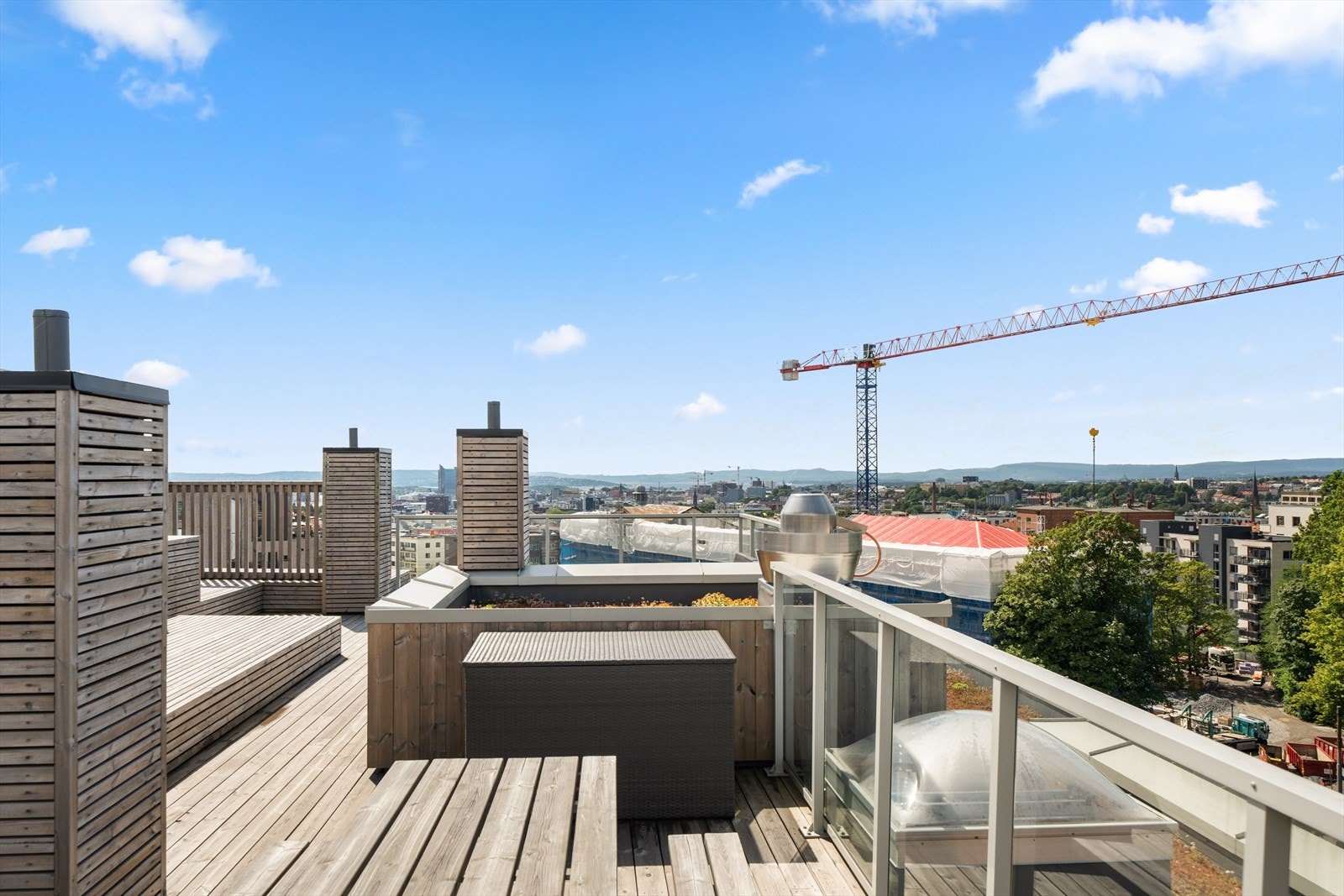 Borettslaget disponerer i tillegg en flott felles takterrasse som andelseierne kan benytte seg av. Galleribilde