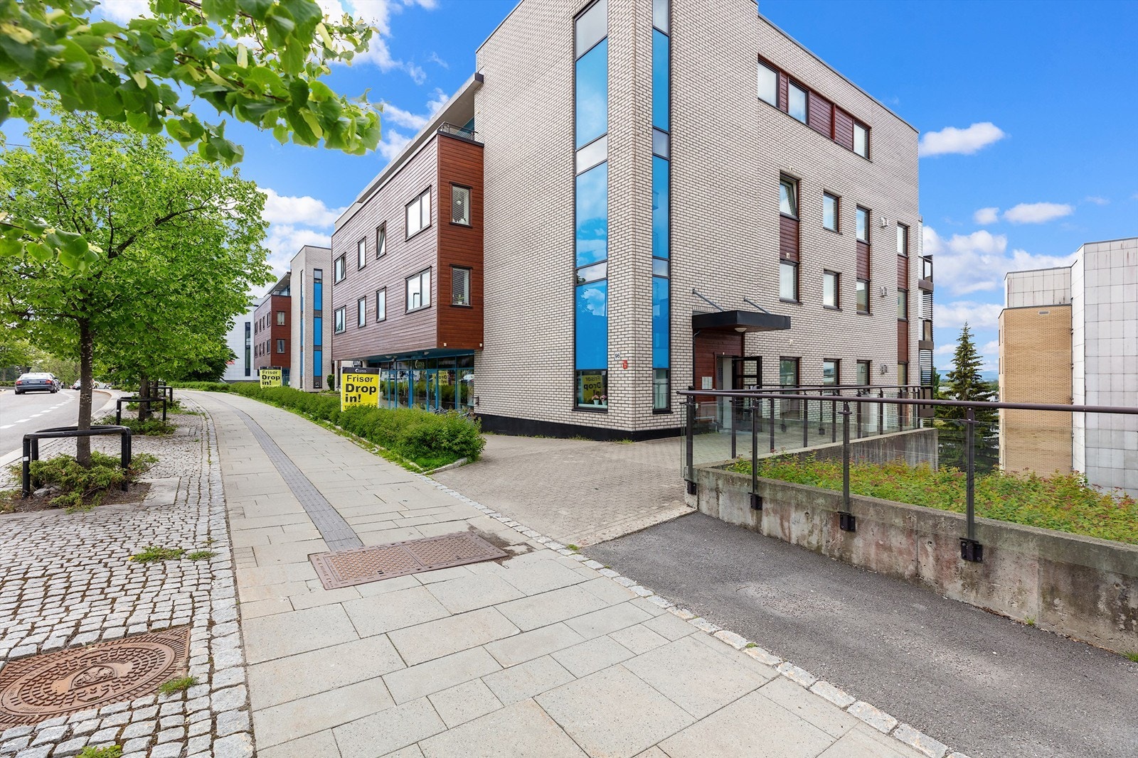Inngangsparti Galleribilde