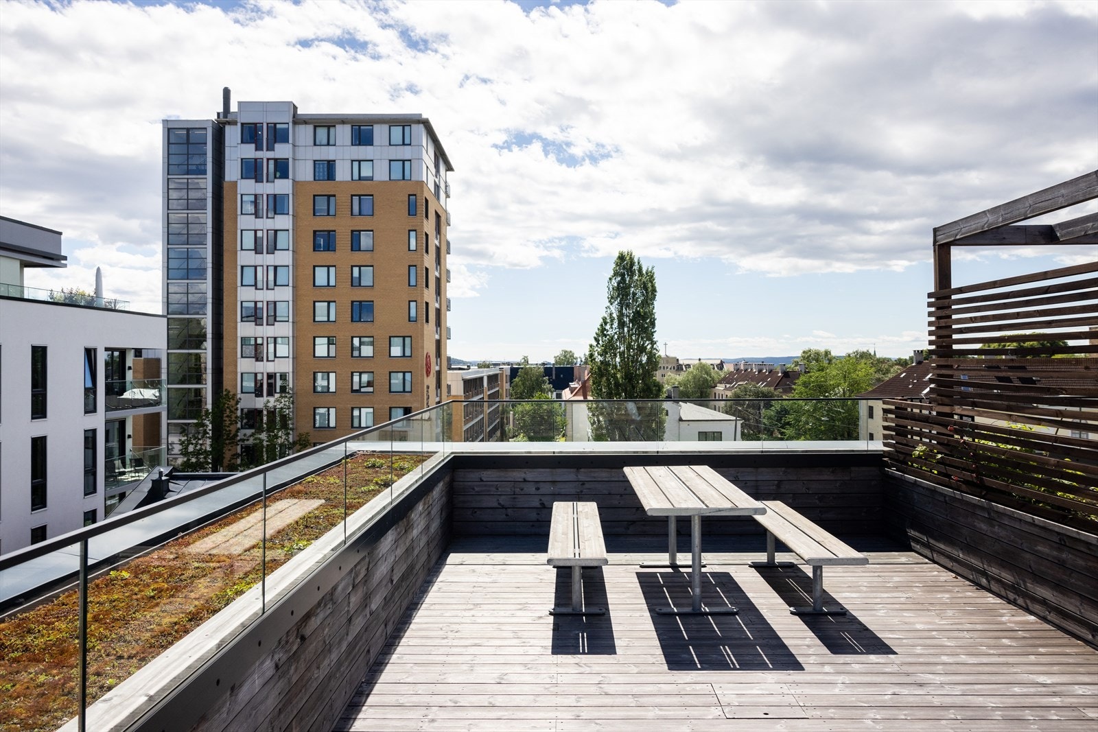 Her kan du nyte sene sommerkvelder. Galleribilde