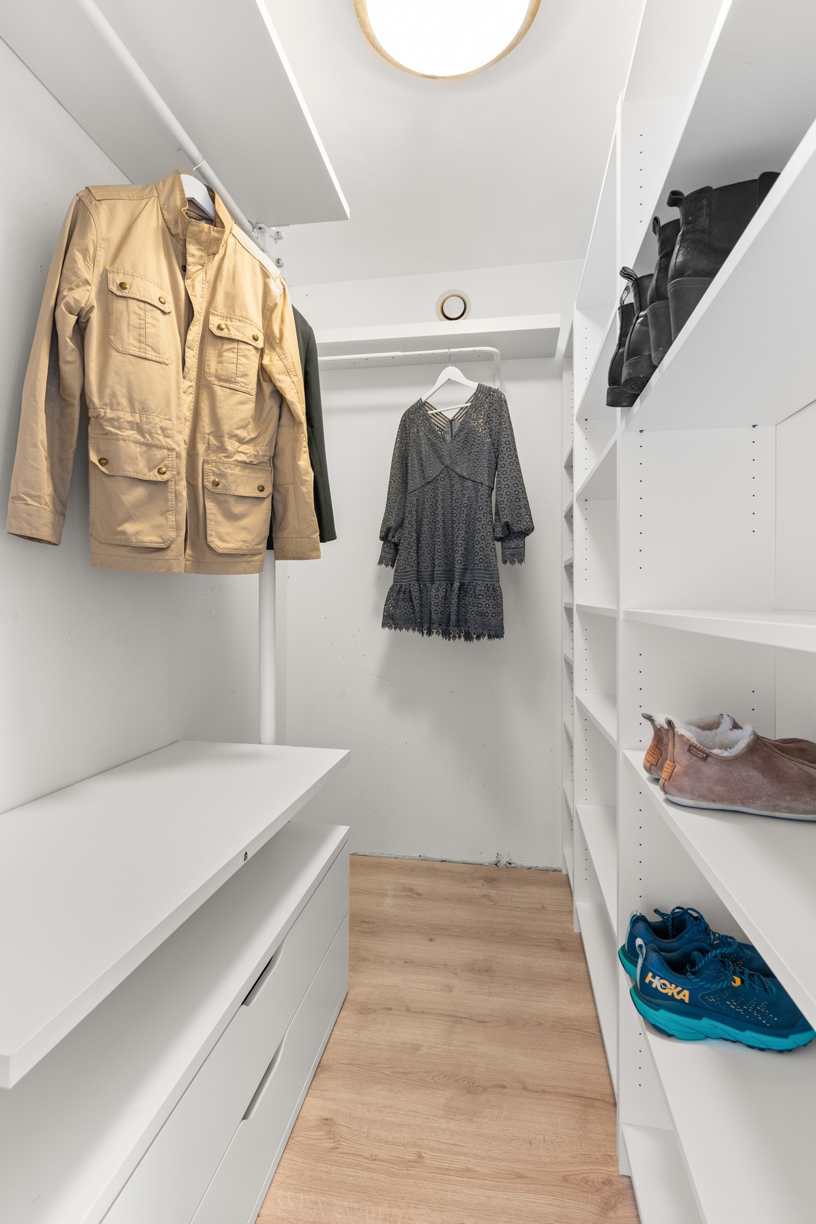 Walk-in-closet Galleribilde