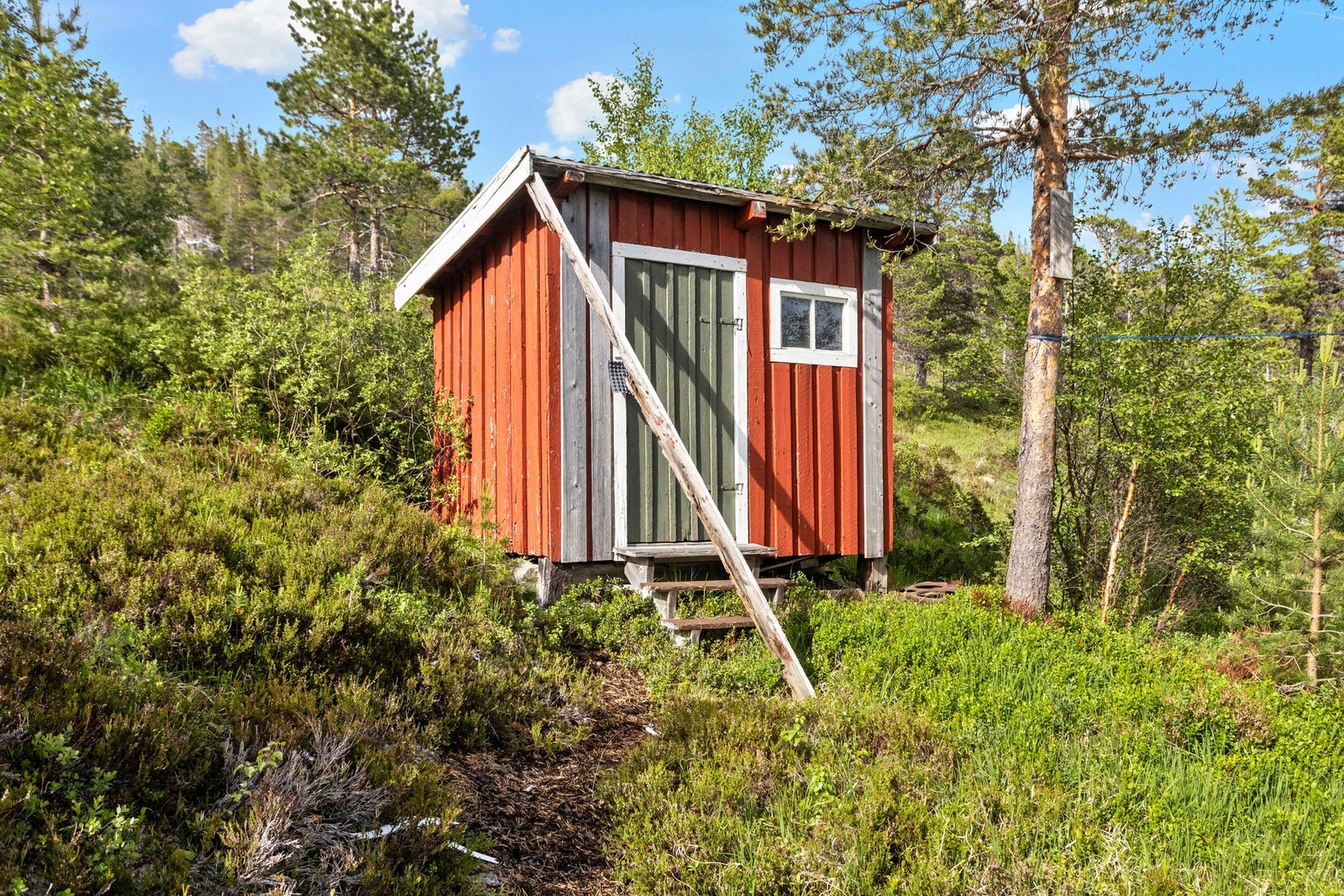 Uthus - 4 kvm. Det må påregnes tiltak utover normalt vedlikehold. Galleribilde