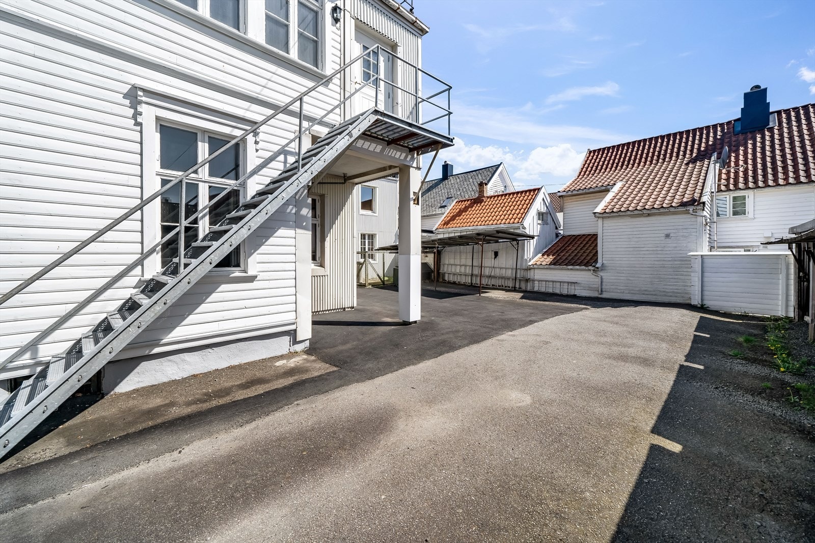 Gårdsrom Galleribilde