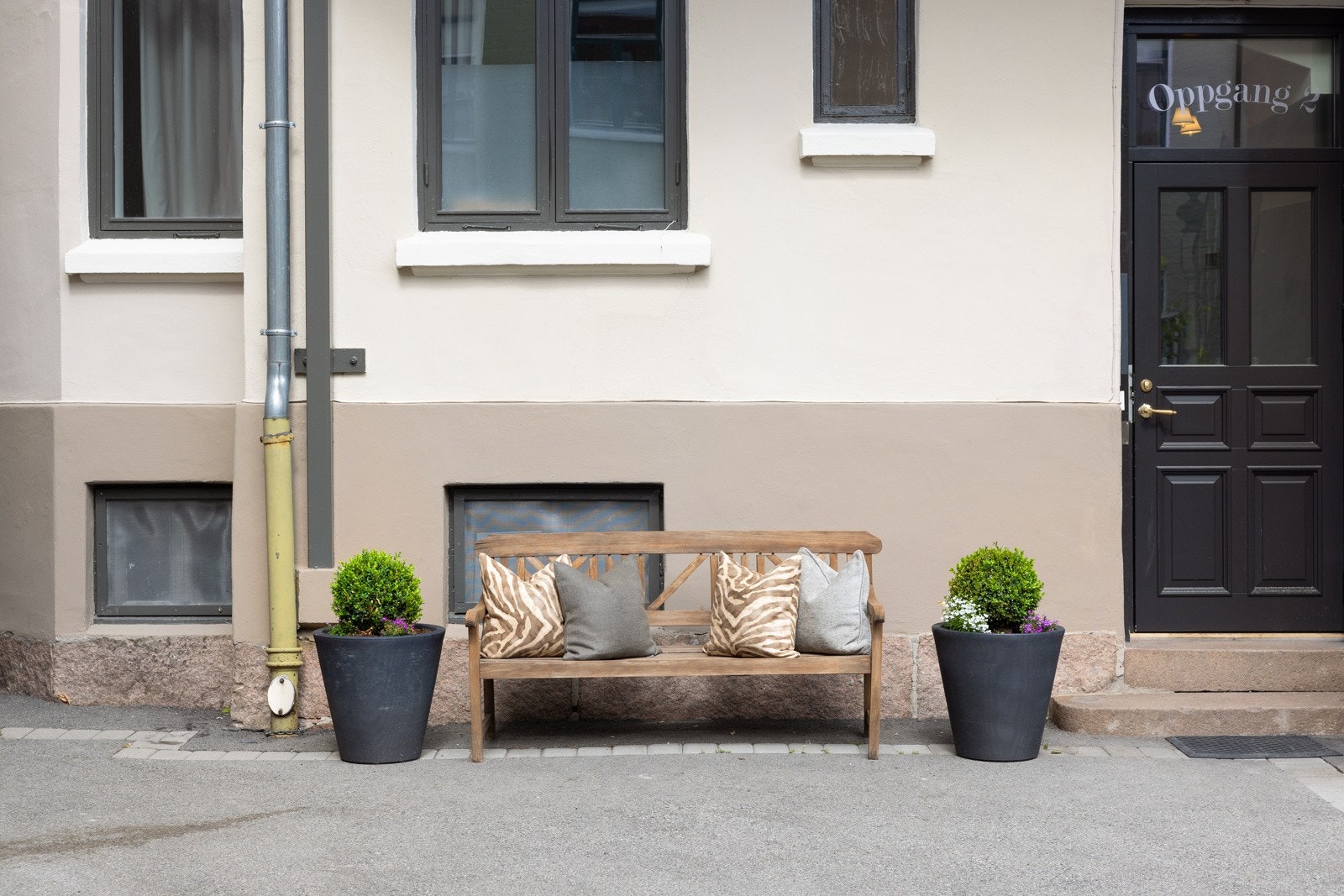 Trivelig bakgård i sameiet. Galleribilde