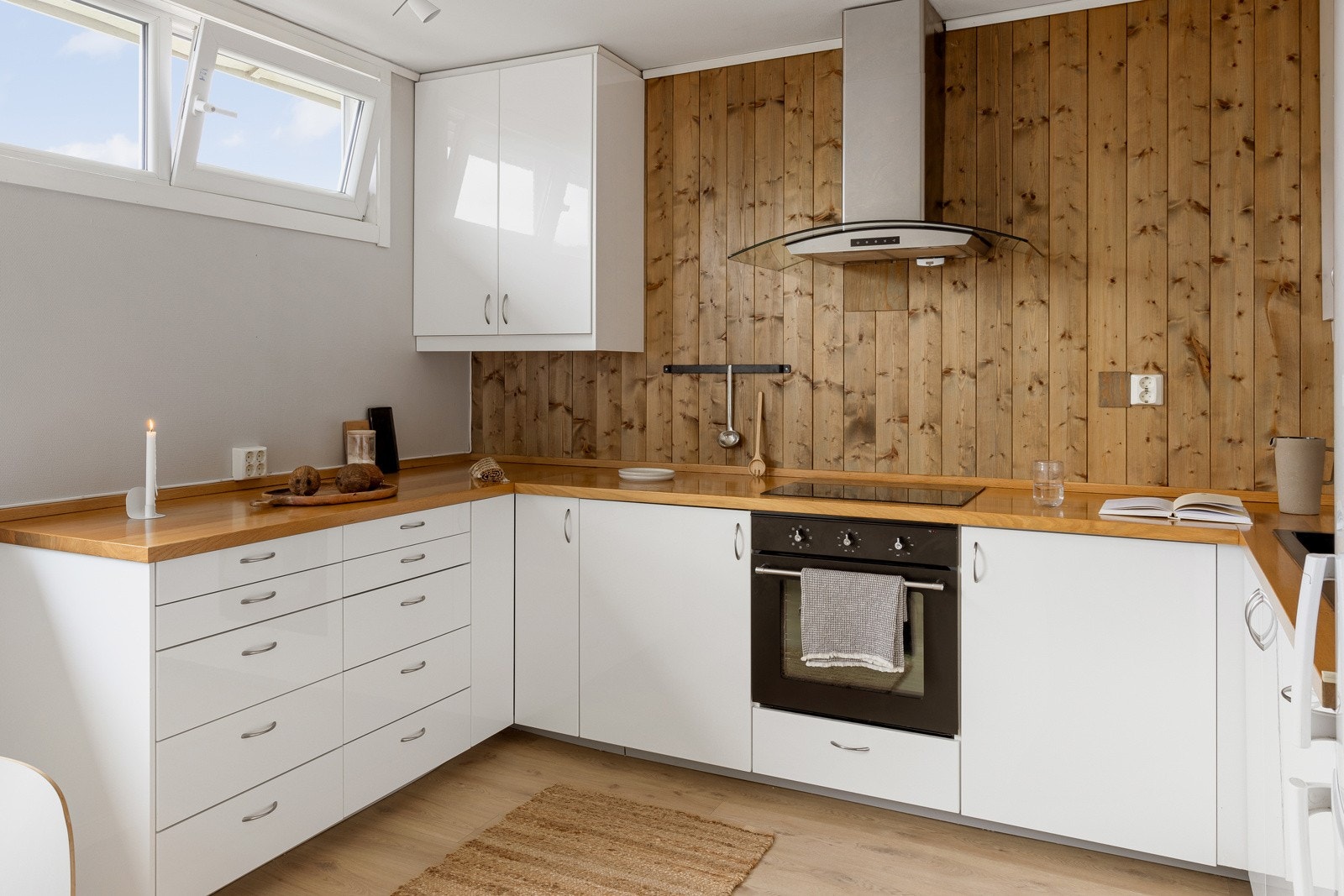 Kjøkkenet er fornyet i 2016. Galleribilde