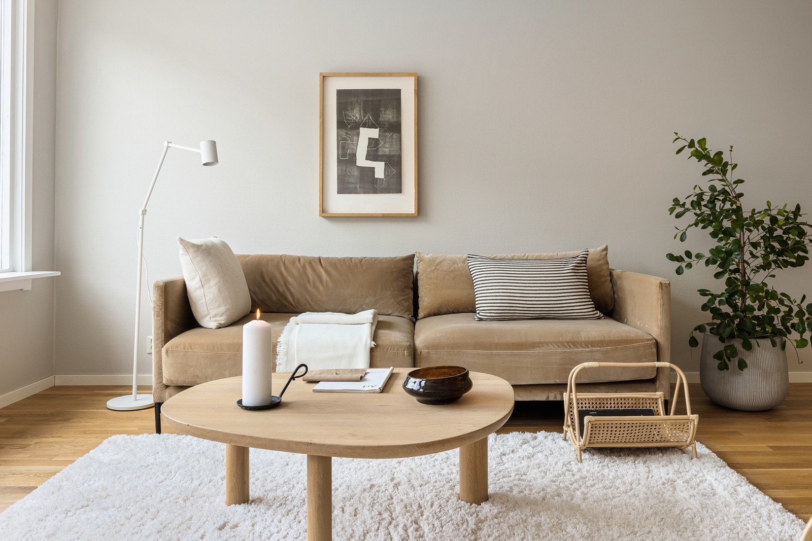 Dette er en flott 3-roms leilighet med god planløsning, samt en solrik balkong. Galleribilde