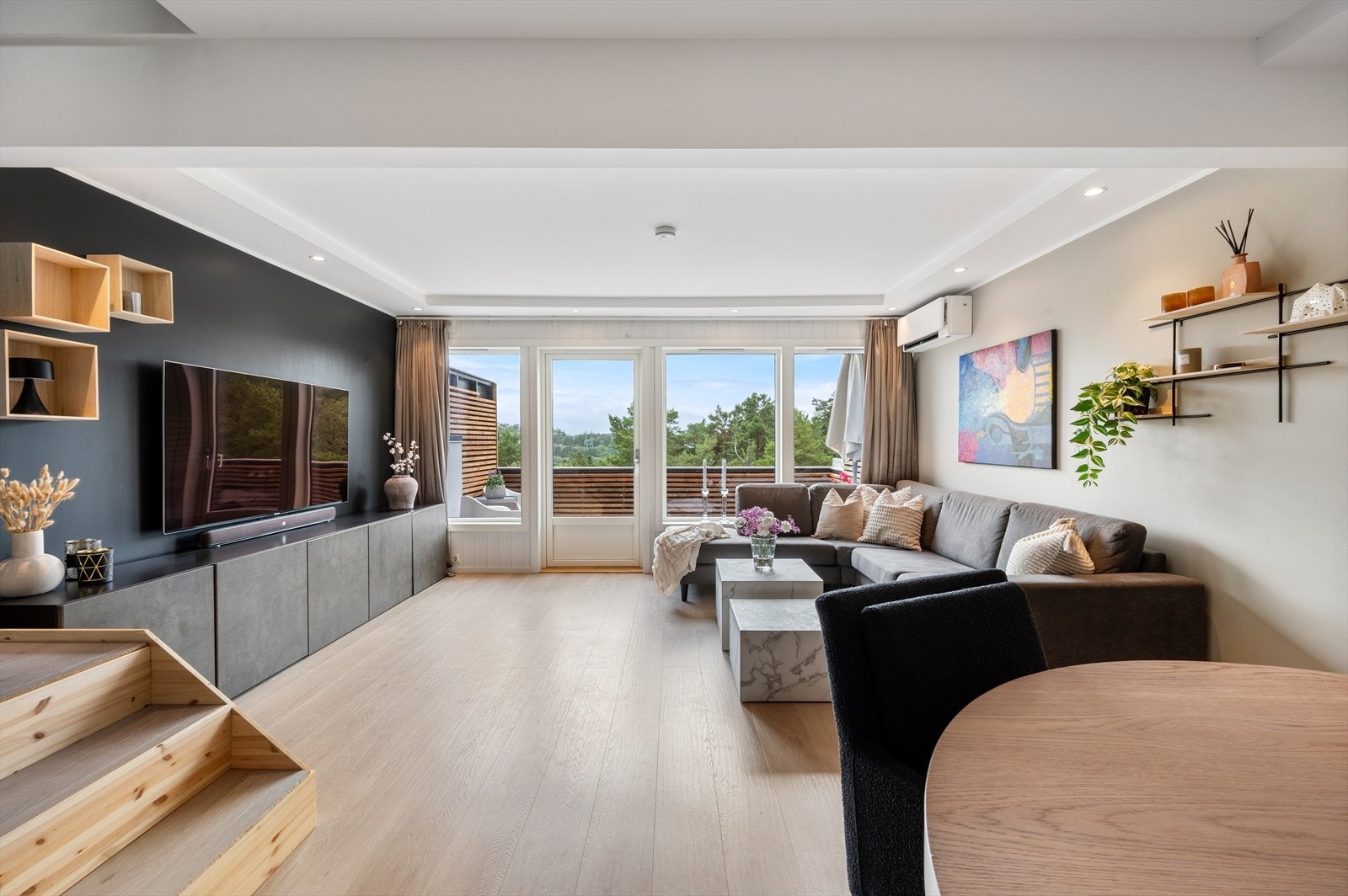 - Merk downlights i himling og varmepumpe - Galleribilde