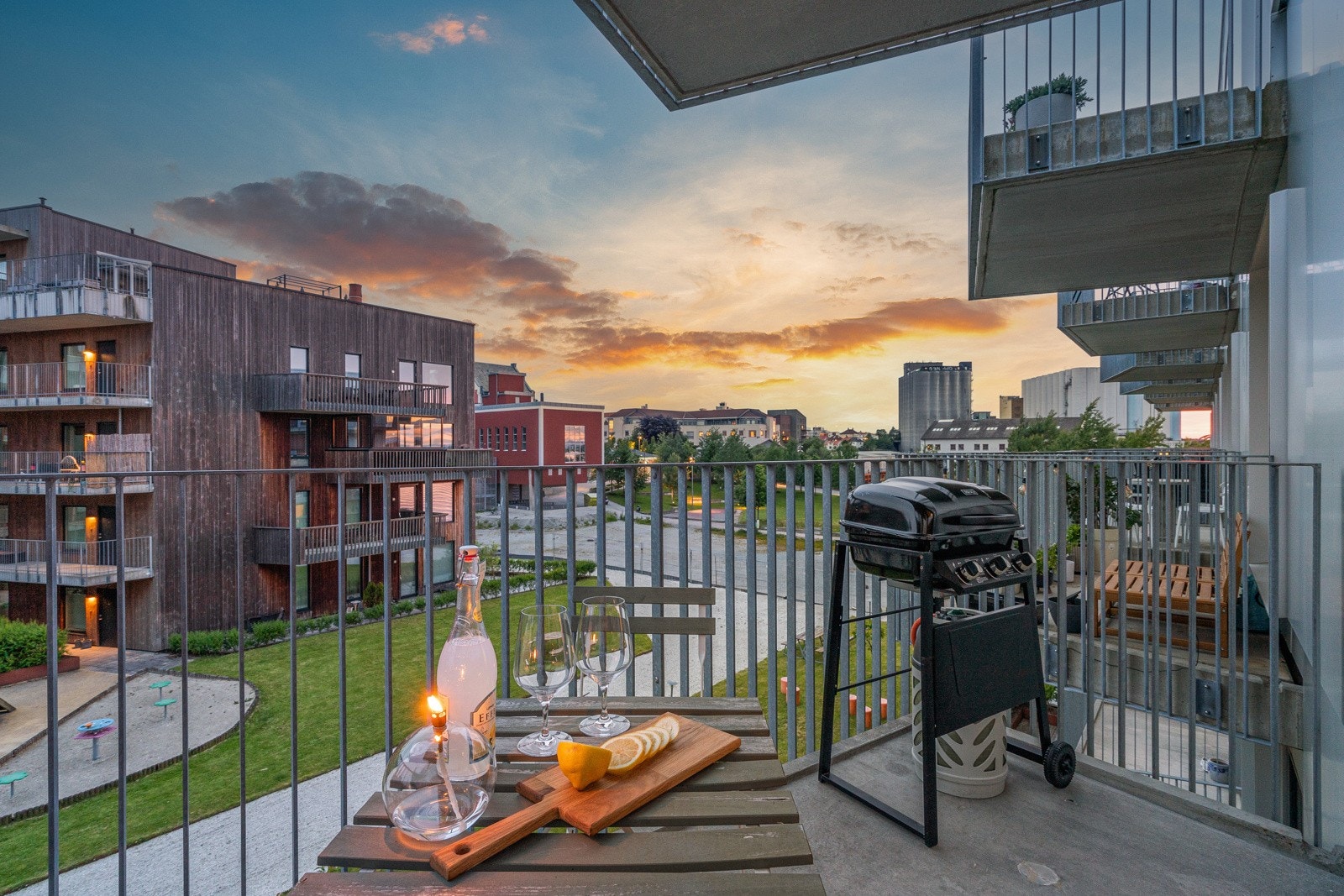 EIE Eiendomsmegling v/ Jr. Partner Håkon Hovland presenterer Siriskjeret 28! Galleribilde