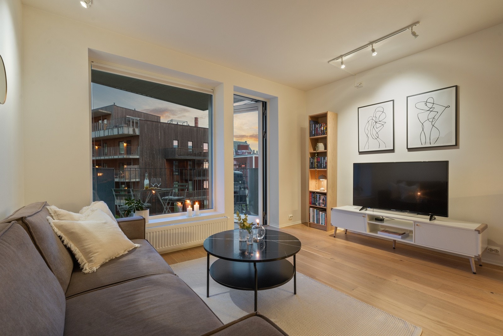 Kveldsbilde - Stue Galleribilde