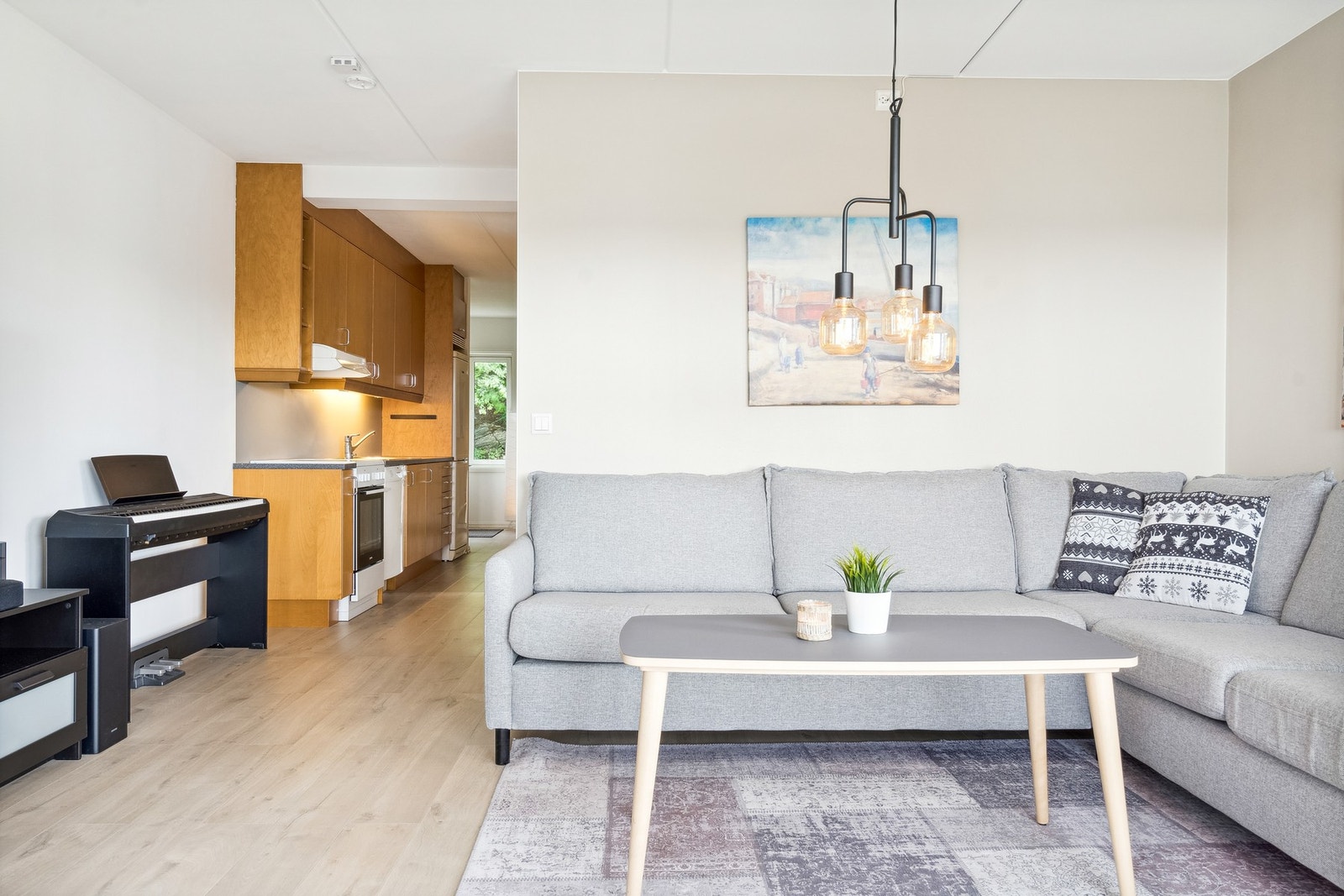 Her er det god plass til sittegruppe. Galleribilde