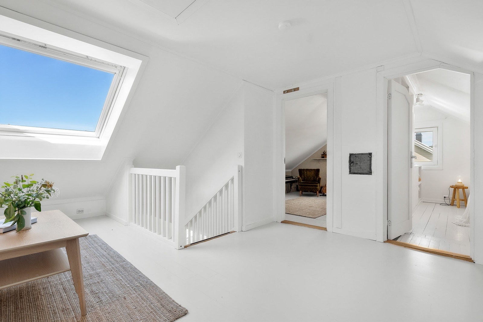 Denne etasjen har nylig fått godkjent søknad om bruksendring til hovedetasje med oppholdsrom/stue og to godkjente soverom Galleribilde