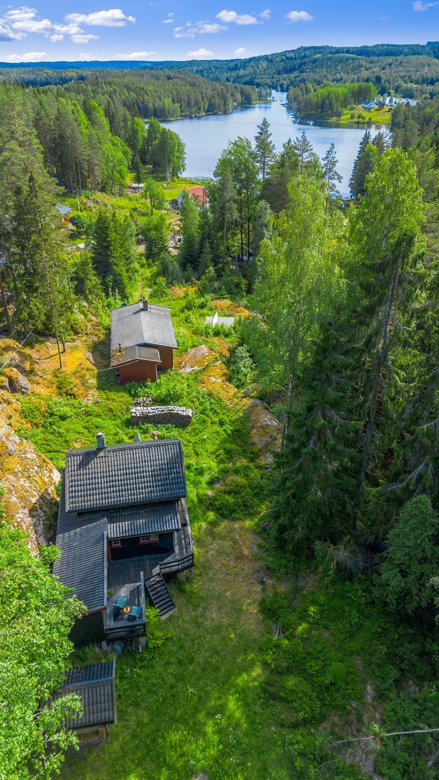Flott fritidseiendom i idylliske og naturskjønne omgivelser. Galleribilde