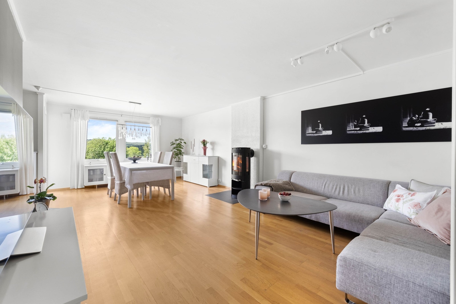 Velkommen til Grevlingåsen 15A, presenter av Ola W. Ahlstrand v/Krogsveen avd. Bekkestua Galleribilde