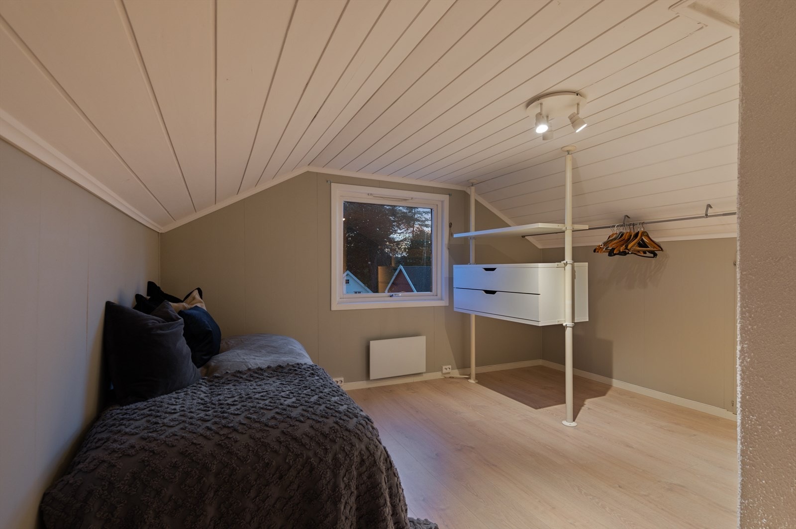Boligens soverom finner du i 2. etasje. Galleribilde