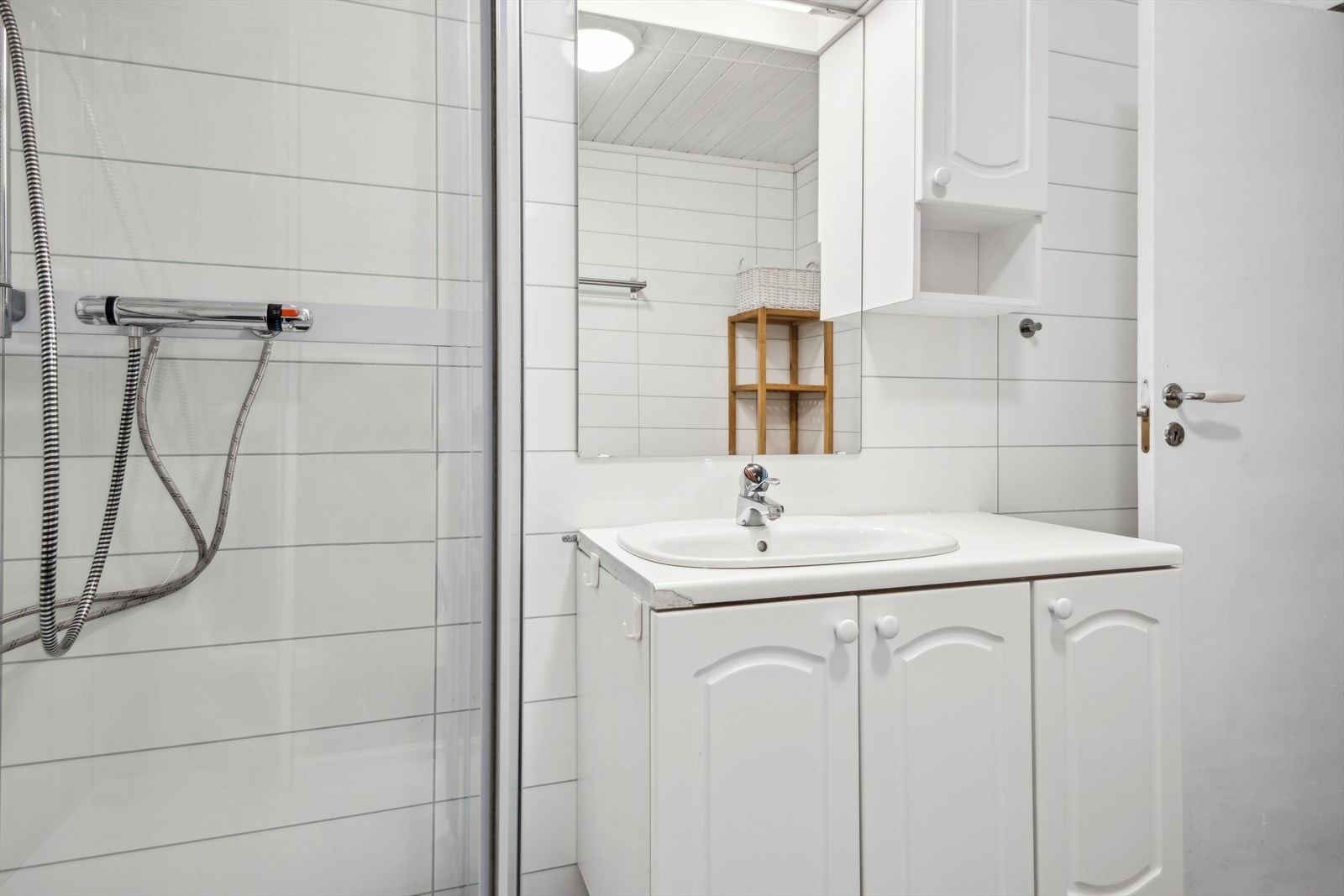 Rom i kjeller oppført som bad (Ikke godkjent)
Se punkt om ferdigattest for ytterliere informasjon. Galleribilde